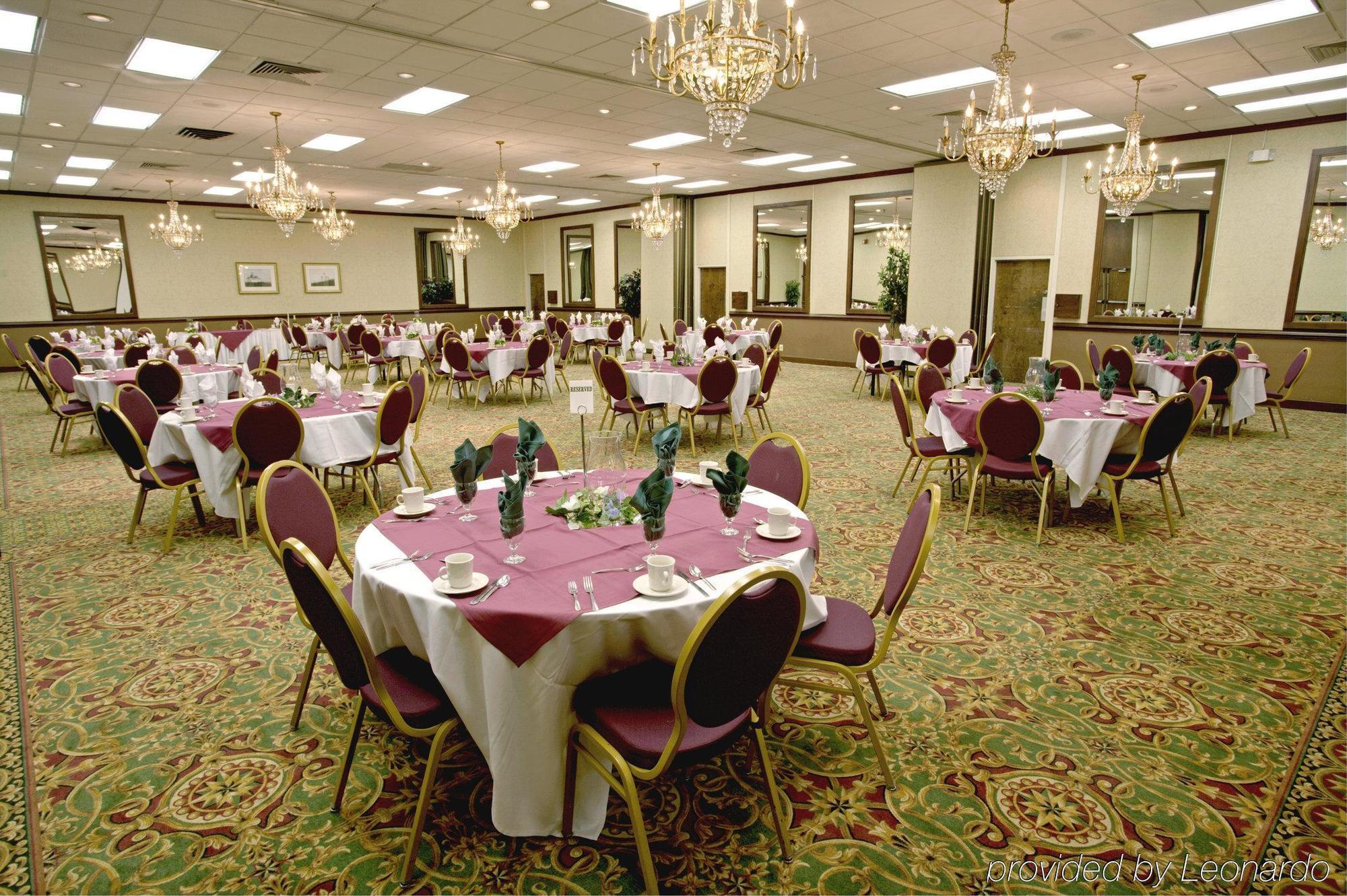 Quality Inn Near Hampton Coliseum Ресторан фото