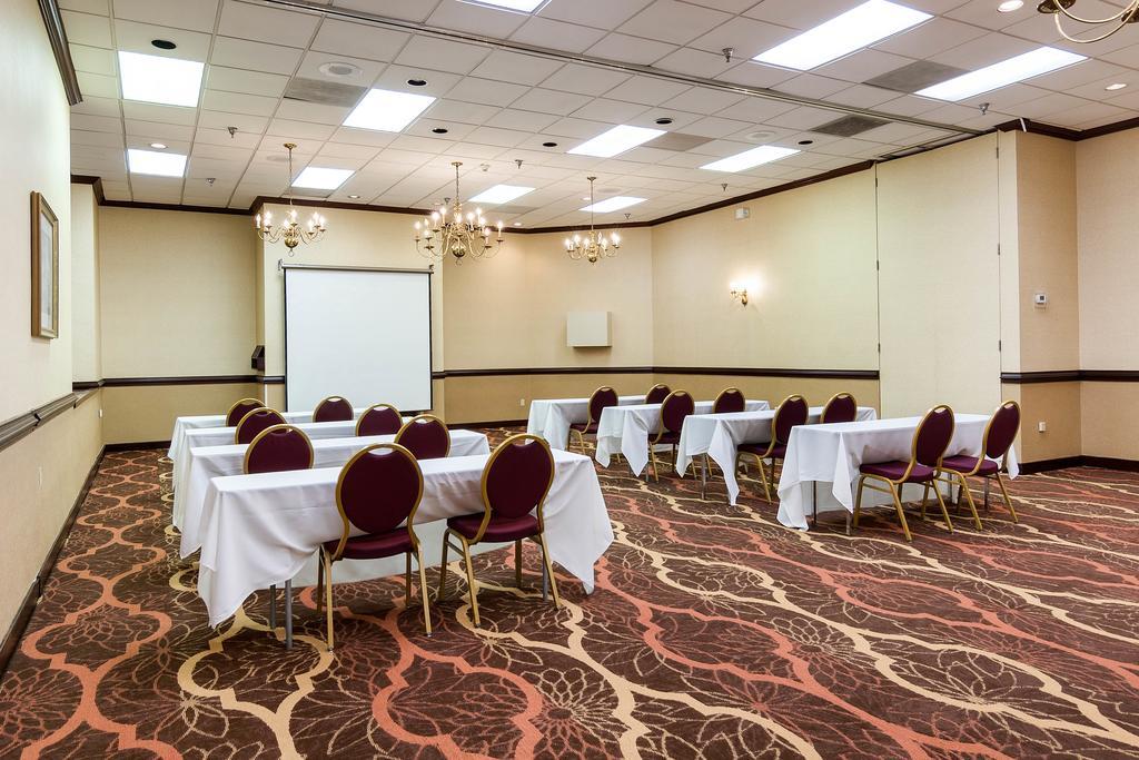 Quality Inn Near Hampton Coliseum Екстер'єр фото
