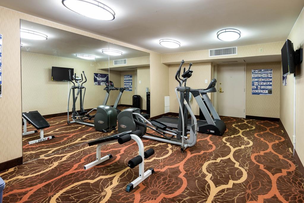 Quality Inn Near Hampton Coliseum Екстер'єр фото