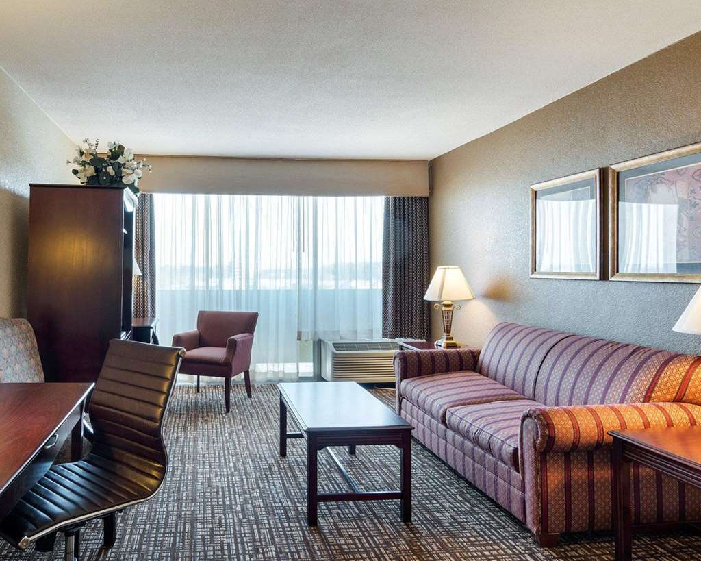 Quality Inn Near Hampton Coliseum Номер фото