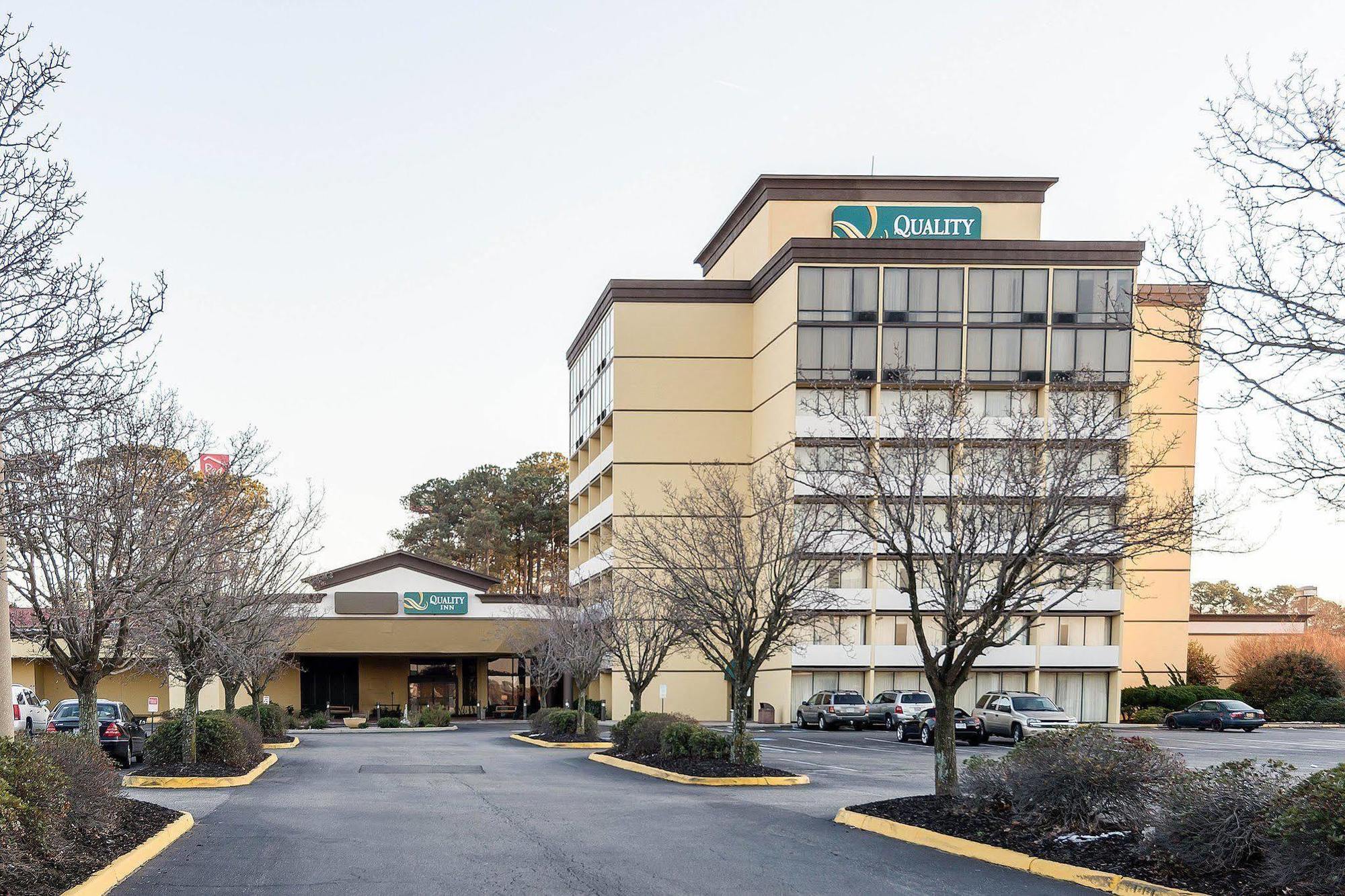 Quality Inn Near Hampton Coliseum Екстер'єр фото