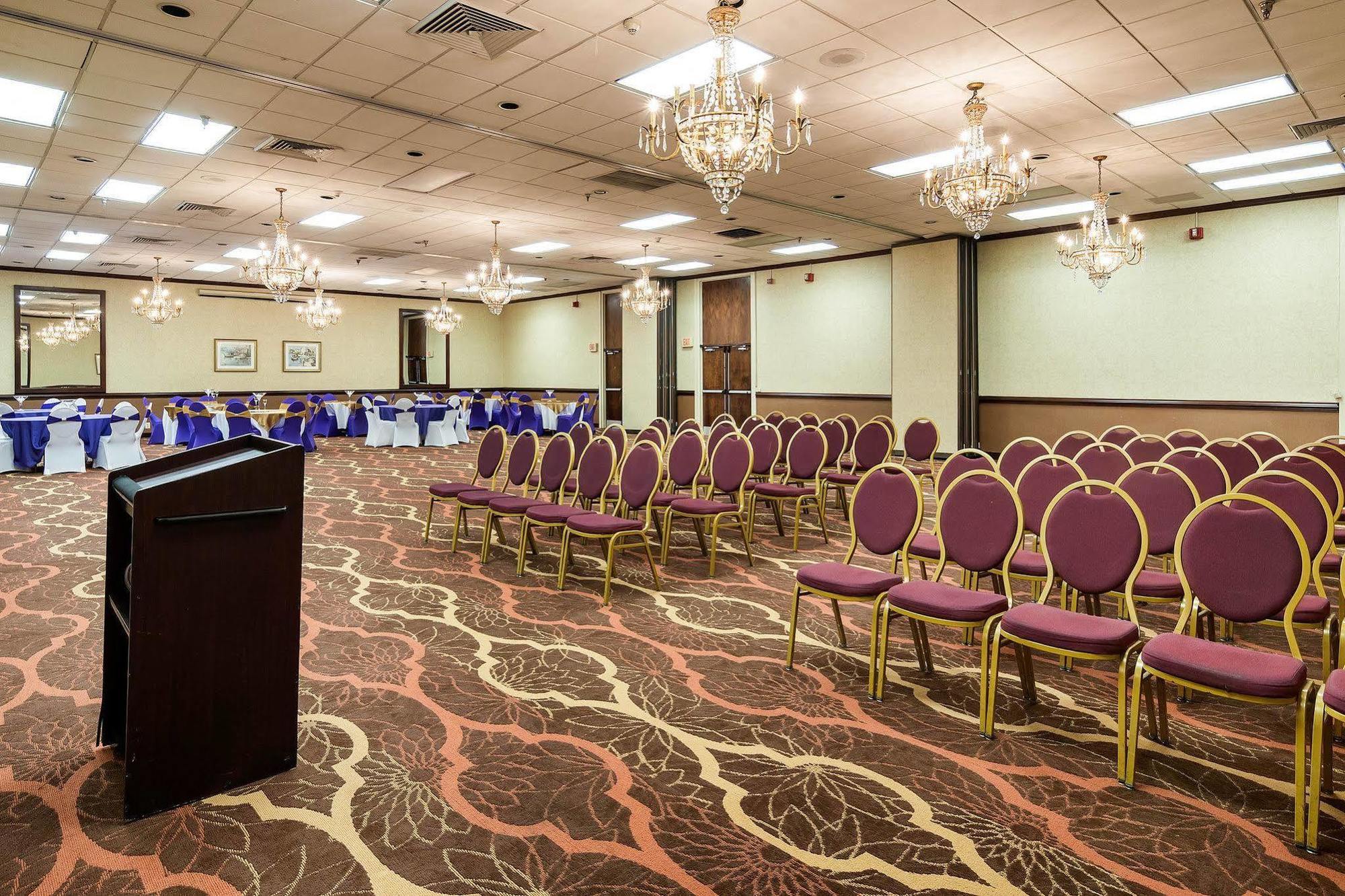 Quality Inn Near Hampton Coliseum Екстер'єр фото